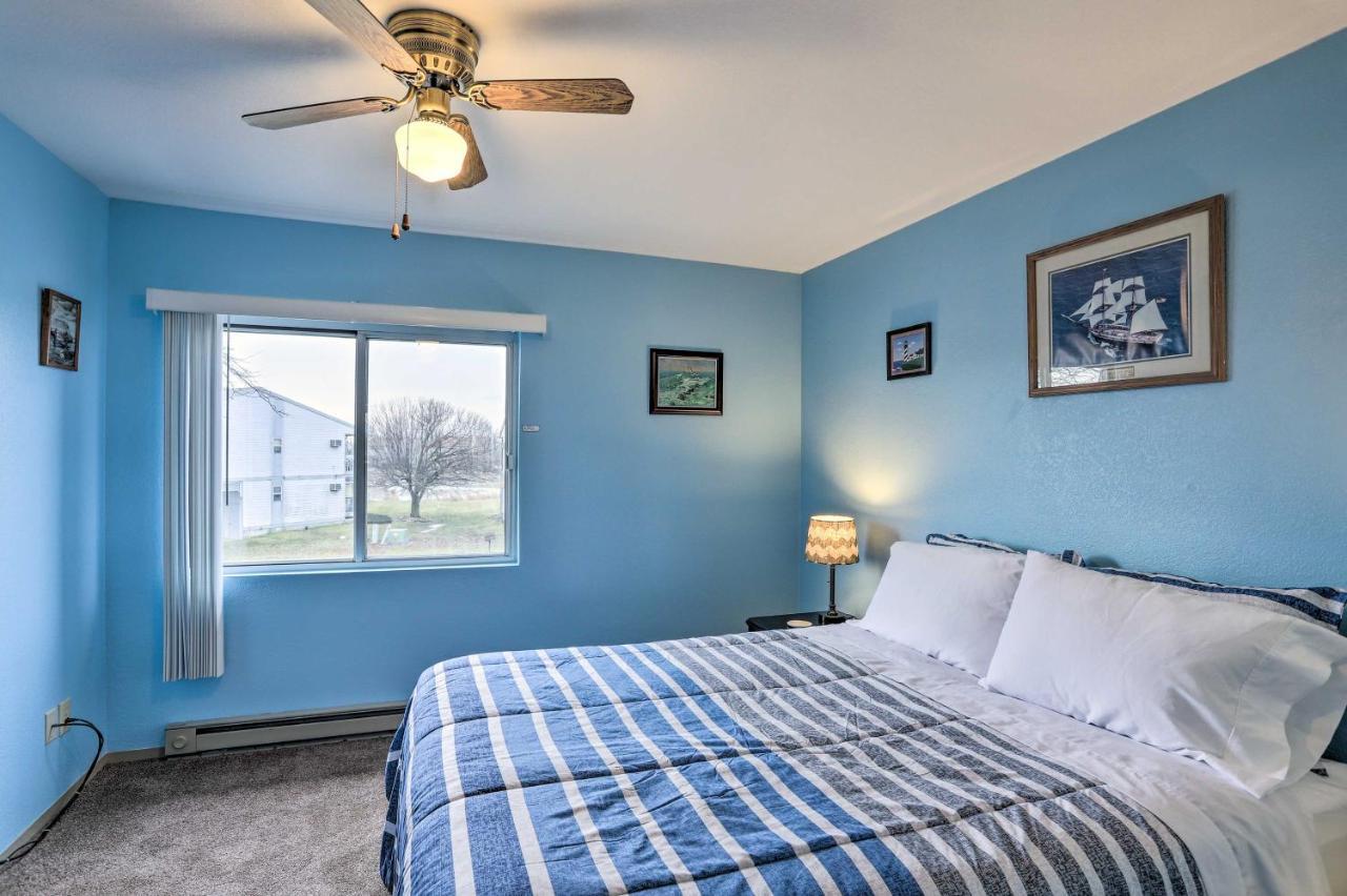Condo With Balcony, Dock And Access To Lake Erie Sand Beach Kültér fotó