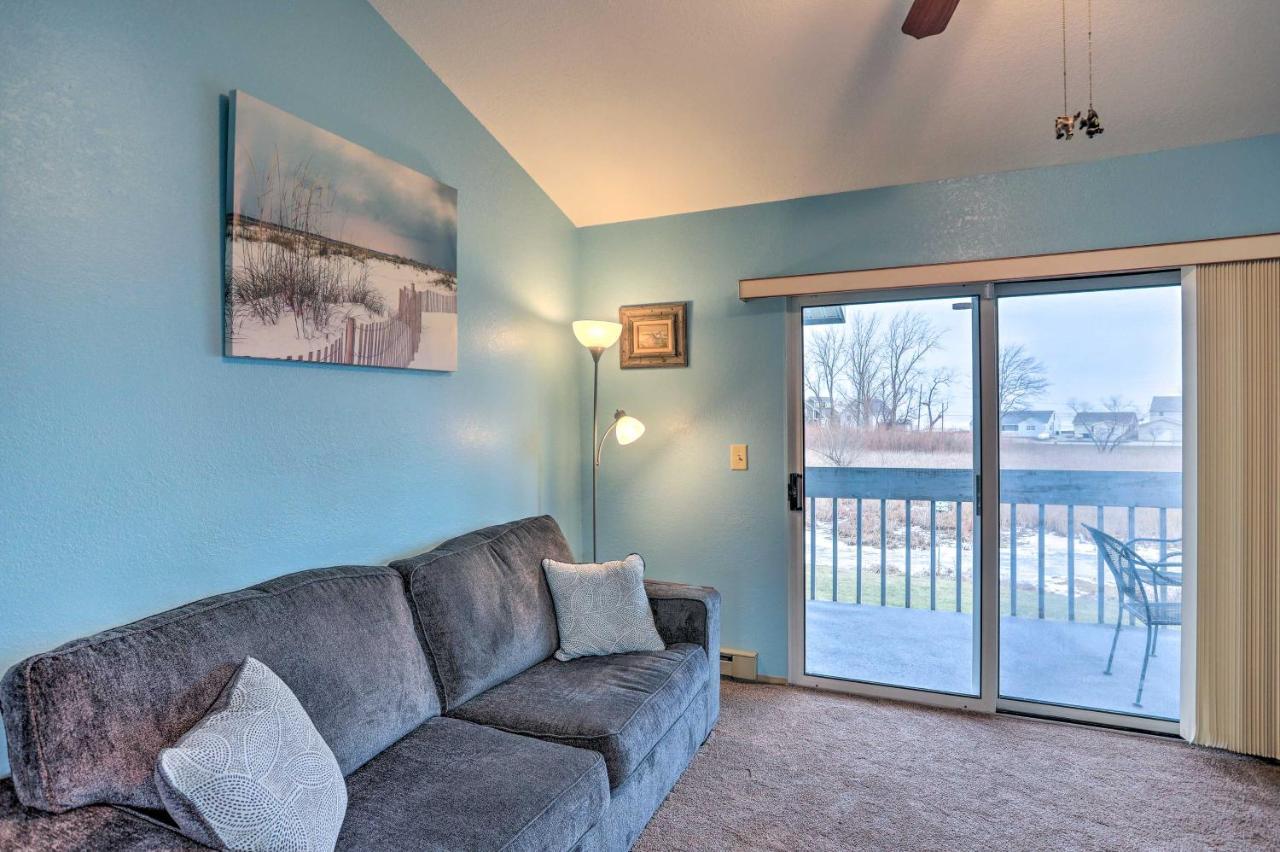 Condo With Balcony, Dock And Access To Lake Erie Sand Beach Kültér fotó
