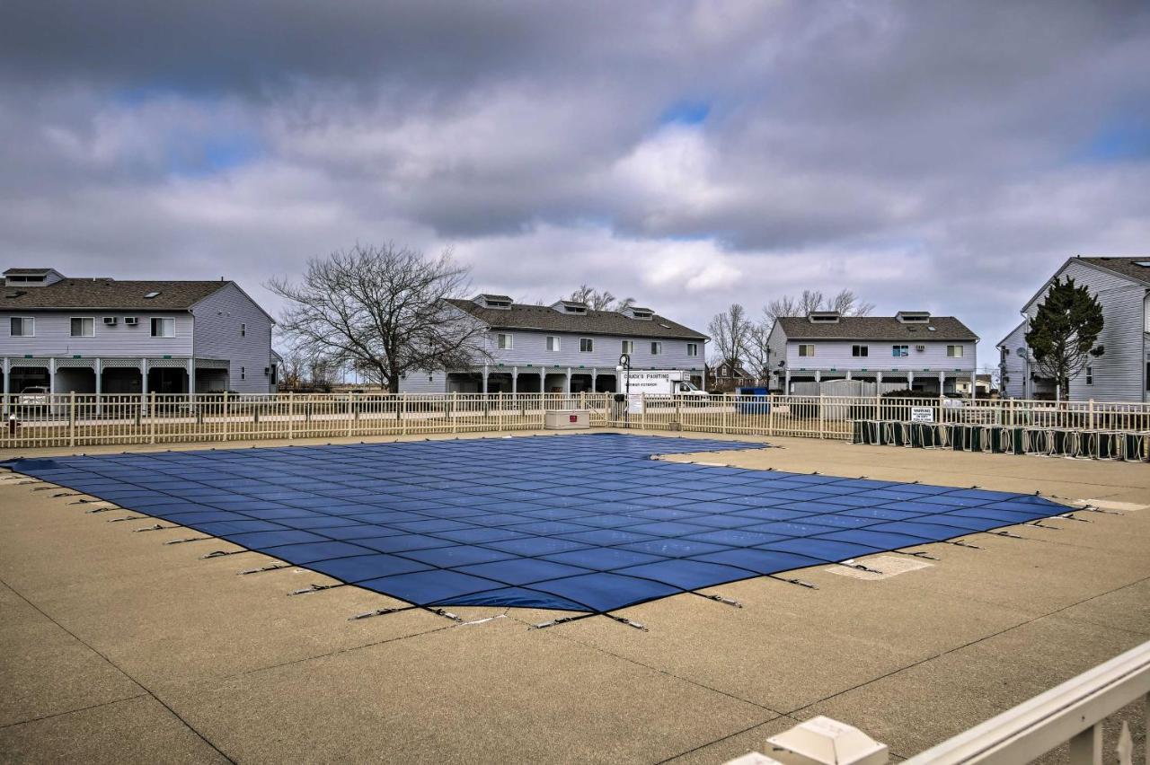 Condo With Balcony, Dock And Access To Lake Erie Sand Beach Kültér fotó